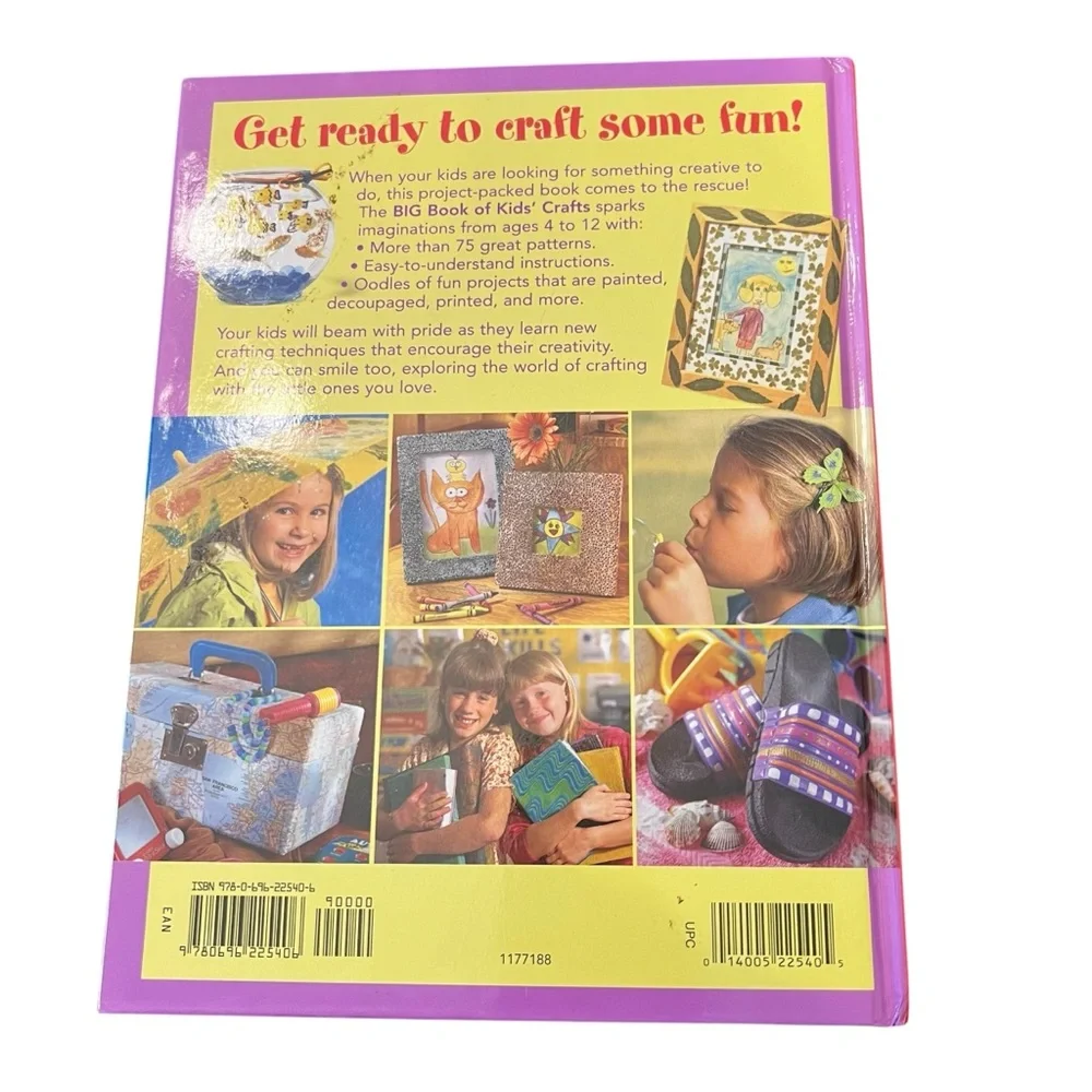 Big Book of‎ Kids Crafts: 301 Projects for Kids 4 to 12 Hardcover Homeschool Fun